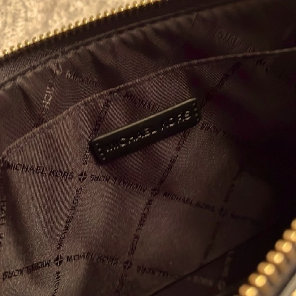 Brand New Michael Kors Large Zippered Clutch Wristlet Black & Gold Jet Set - Picture 12 of 15